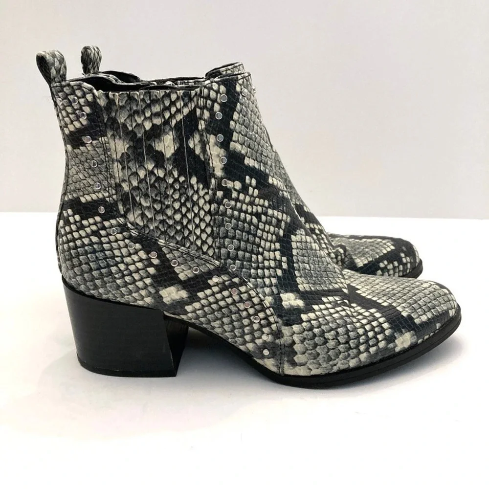 Circus by Sam Edelman Jenna Boots Bootie Snake Faux Leather Studded Womens 6.5